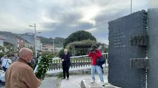 Bueu rende homenaxe a Johan Carballeira e aos represaliados no 89 cabodano do seu fusilamento