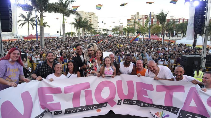 La alcaldesa de Torremolinos participa en el Pride