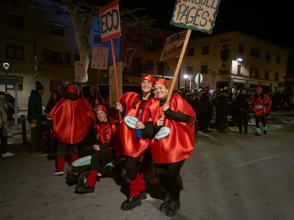 Assistents a la rua de Carnestoltes de Bagà de l'any 2024