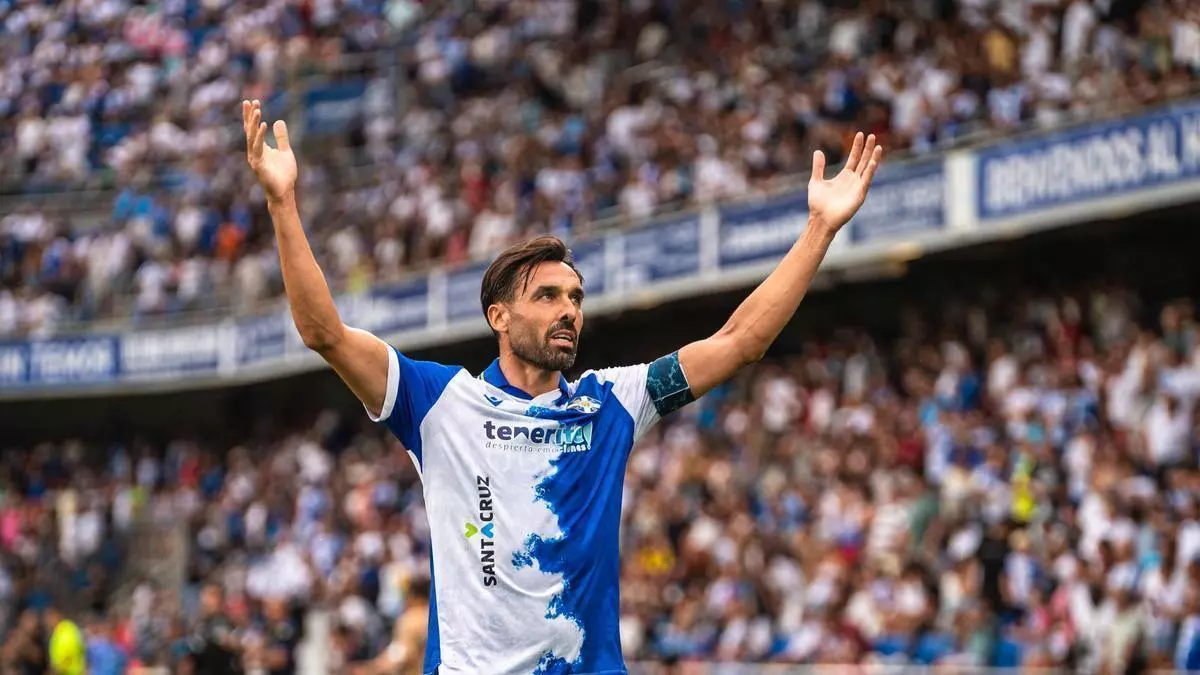 Un octubre de lunes: el CD Tenerife encadena tres partidos consecutivos en un mes cargado de fútbol