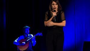 La cantante Carminho, durante una actuación en el BARTS en el 2017.