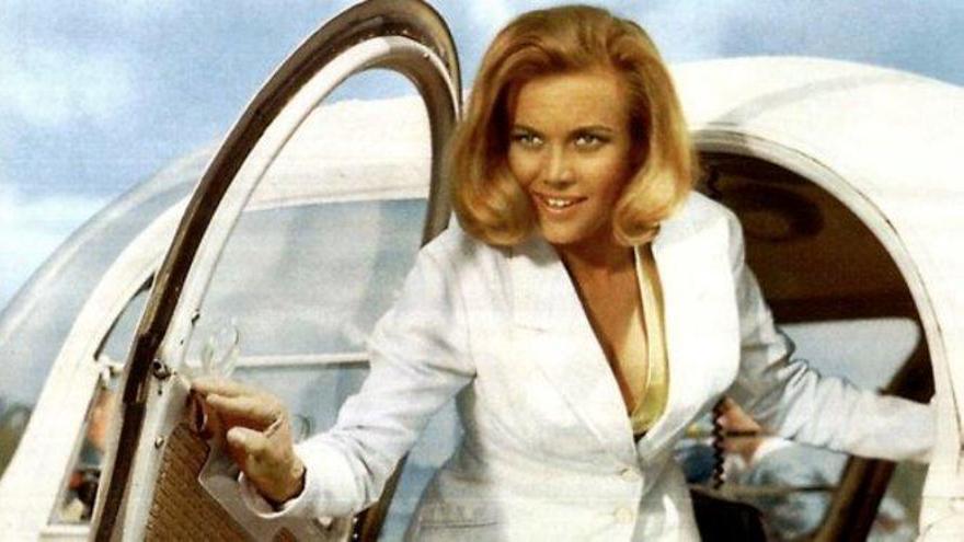 Muere Honor Blackman, la legendaria Pussy Galore de James Bond