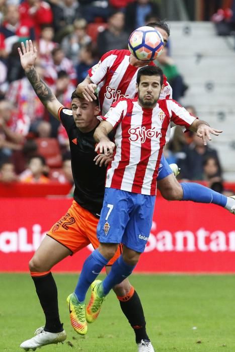 El partido entre el Sporting y el Valencia, en imágenes