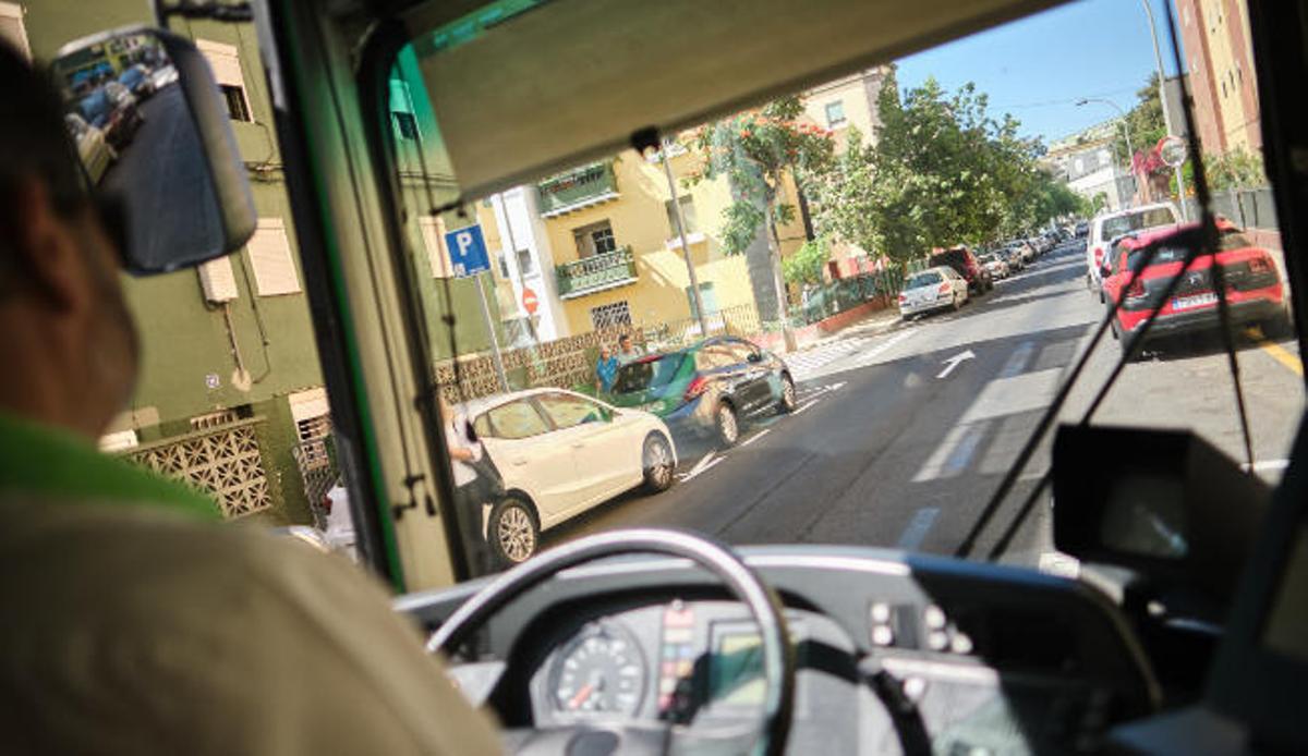 Una guagua de Titsa.