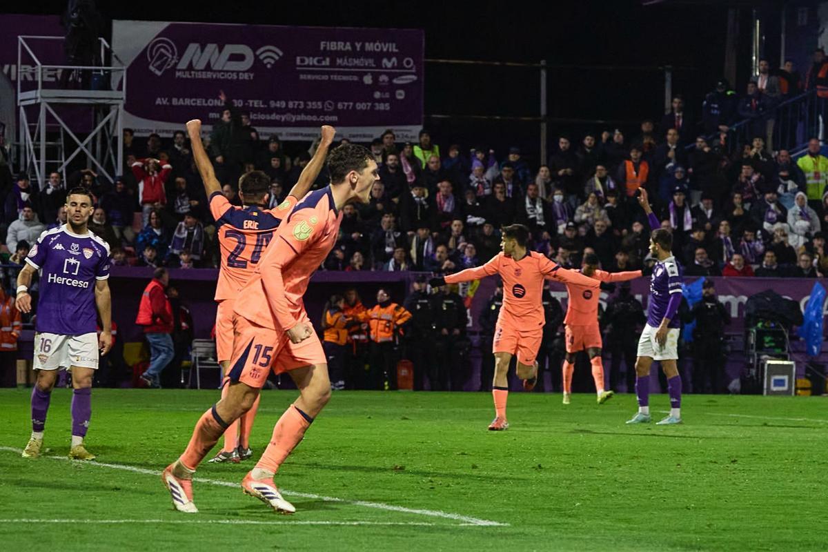 Los jugadores del Barça celebran el tanto de Christensen