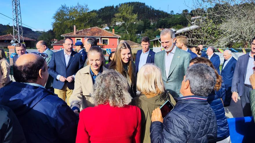 La anécdota viral de Leonor de Borbón en el Pueblo Ejemplar: "A ver si aprendo a escanciar sidra"