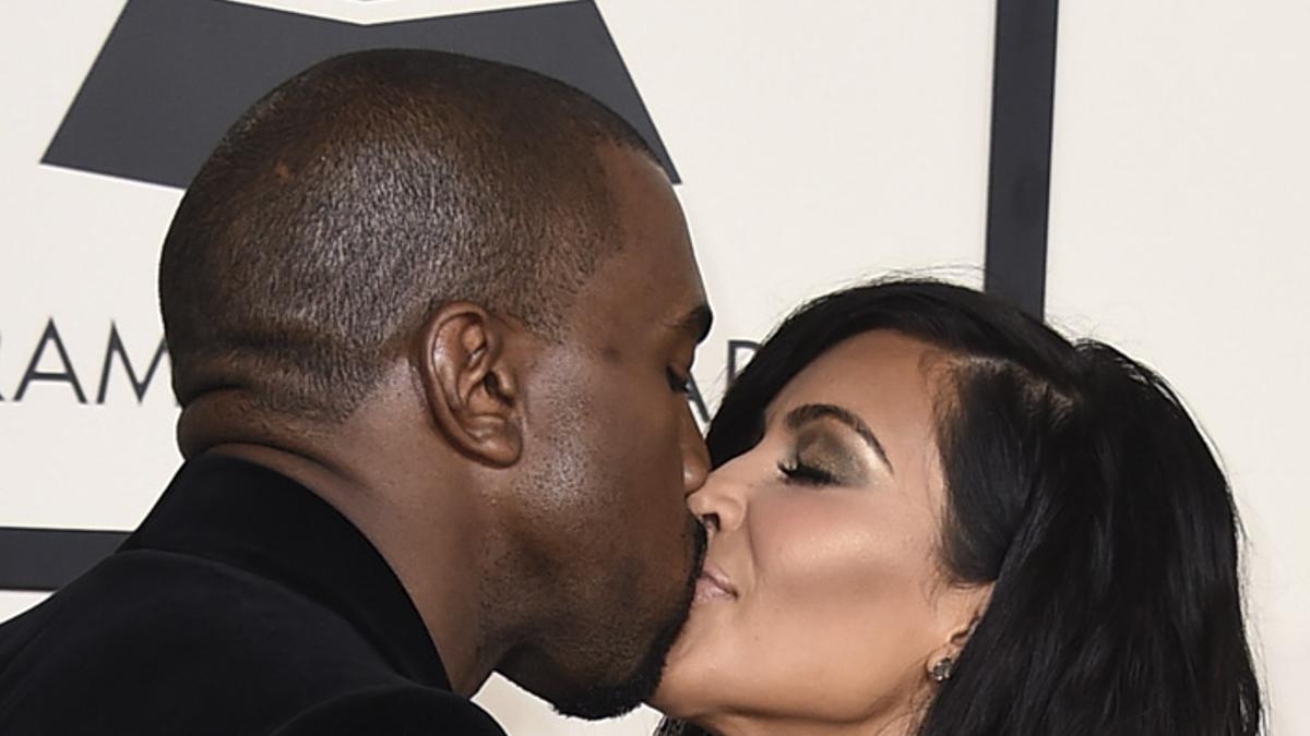 Kim Kardashian y Kanye West, pedida en un estadio