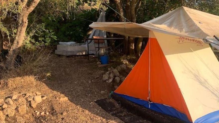 Uno de los alojamientos que se ofrecen en Ibiza, el camping romántico.