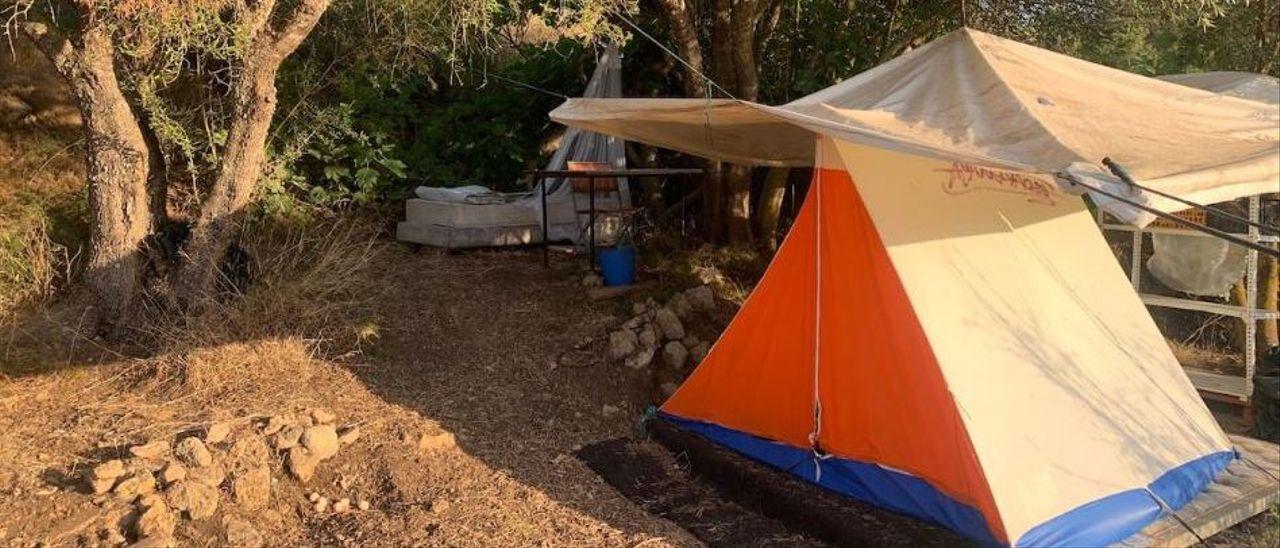 Uno de los alojamientos que se ofrecen en Ibiza, el camping romántico.