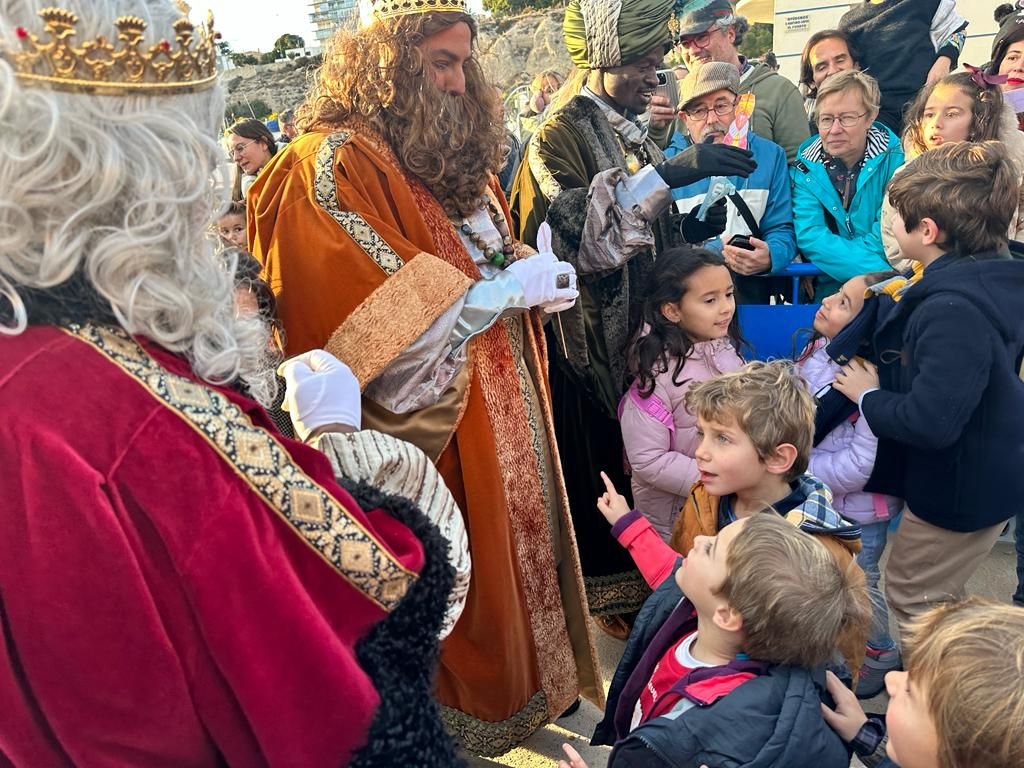 Así ha sido la Cabalgata de los Reyes Magos en El Campello