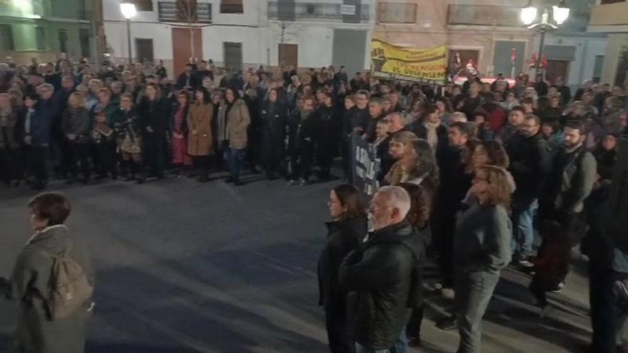 Clamor en Potries para exigir a la Generalitat la construcción de la residencia comarcal