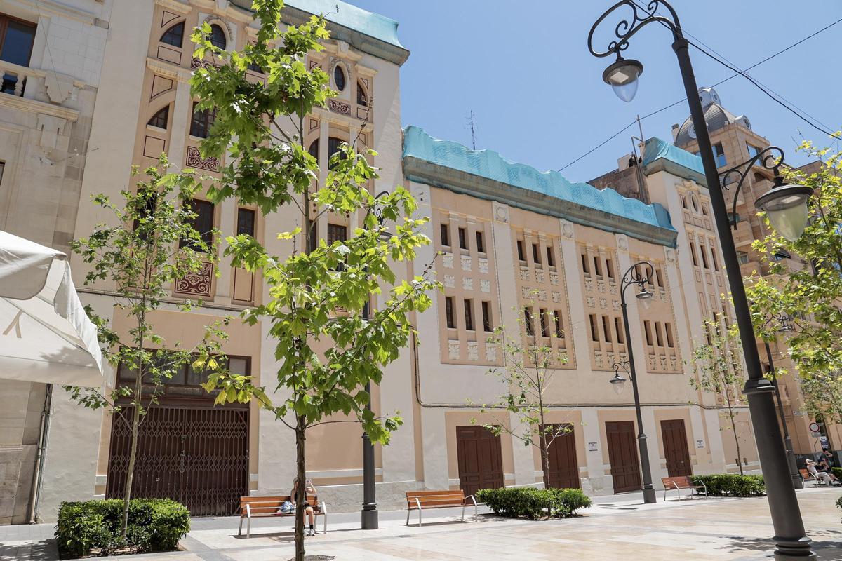 El antiguo cine Ideal de Alicante, en la avenida de la Constitución.