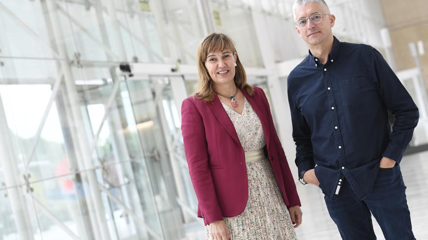 Los doctores Rosa Ibán y José Ramón Casal.