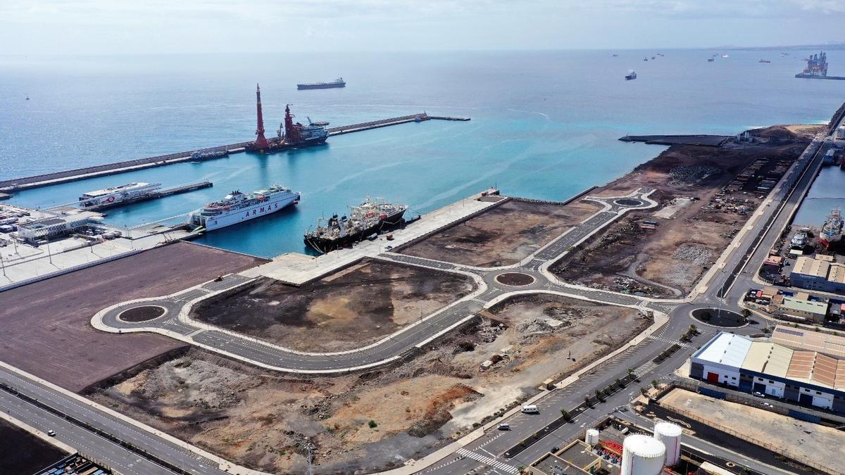 Dársena de África, donde irá todo el negocio 'offshore' en el Puerto