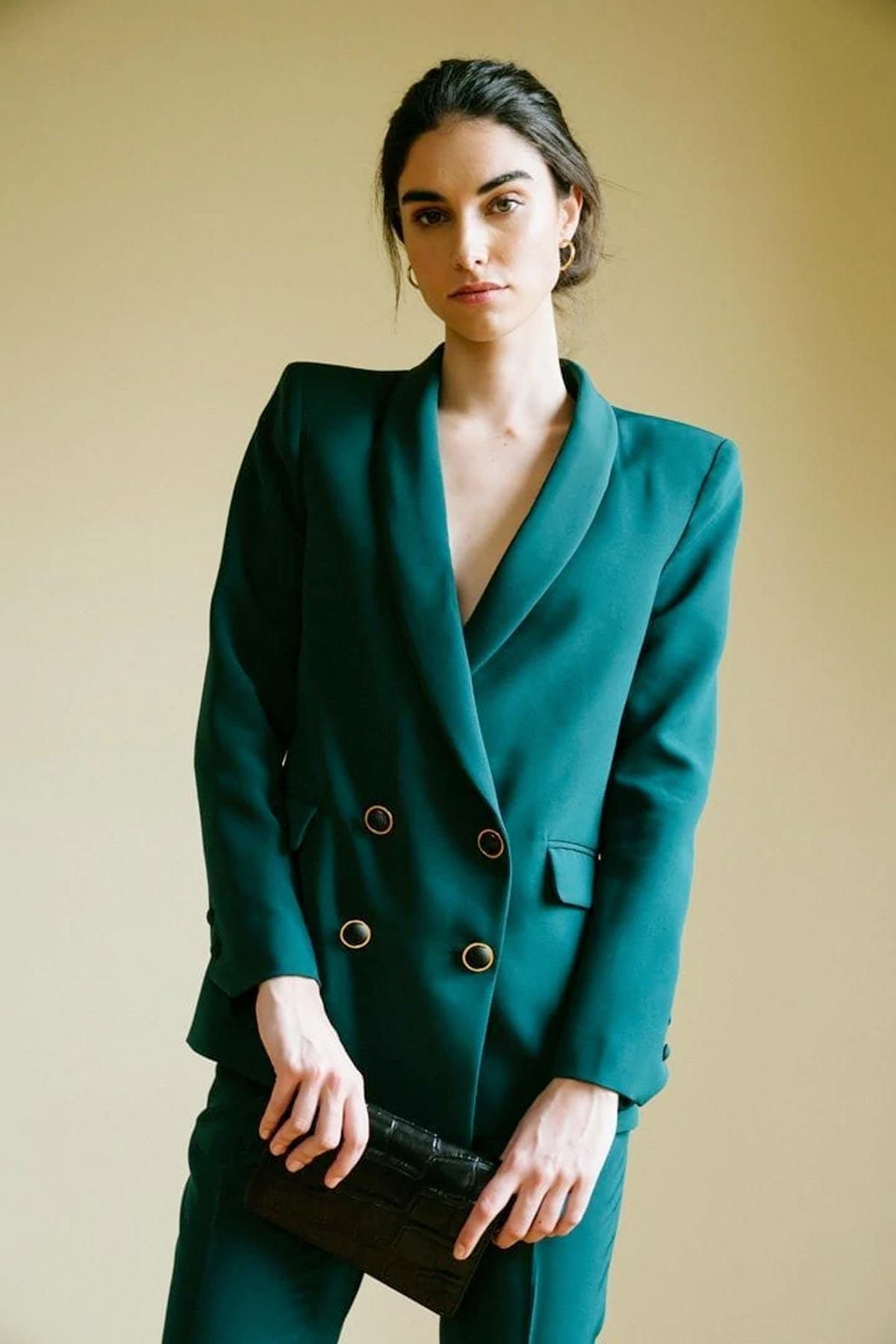Blazer verde botella, de Bleis Madrid