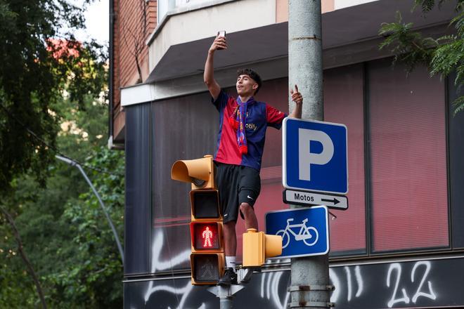 ¡De locos! Las mejores imágenes de una ciudad entregada al Barça