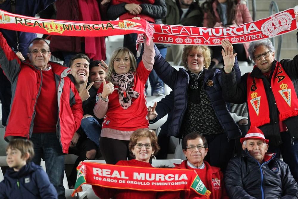 Ambiente en las gradas del Real Murcia - FC Cartagena
