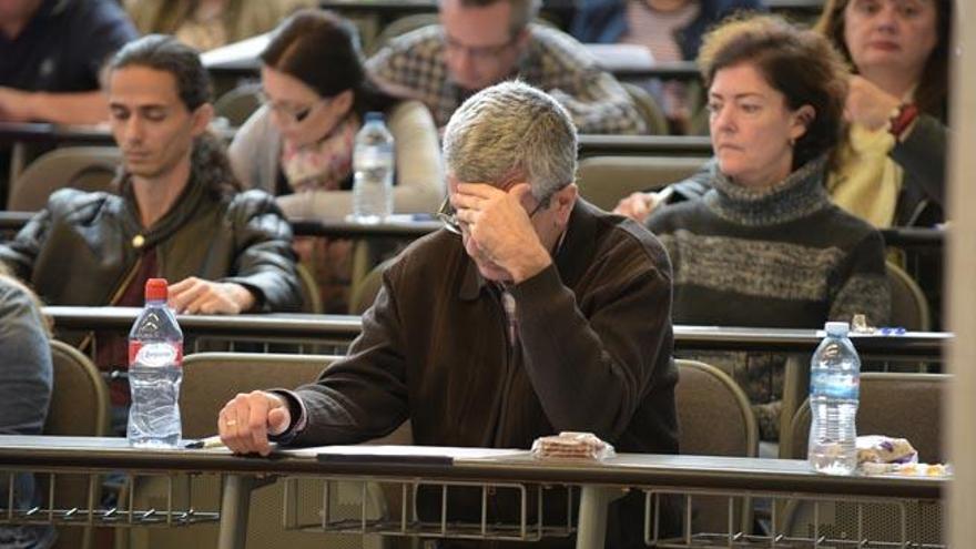 Más de 18.000 aspirantes se presentan al examen de auxiliar administrativo