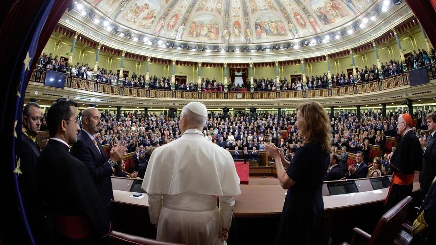 Montero critica el discurso del Papa en el Congres