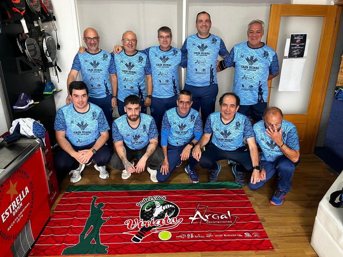 Equipo de Primera Future del Viriato Pádel Club patrocinado por Decoraciones Argal