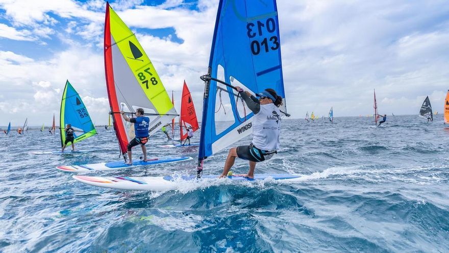 Els italians dominen amb nou medalles d&#039;or el Mundial de Windsurf disputat a la badia de Roses