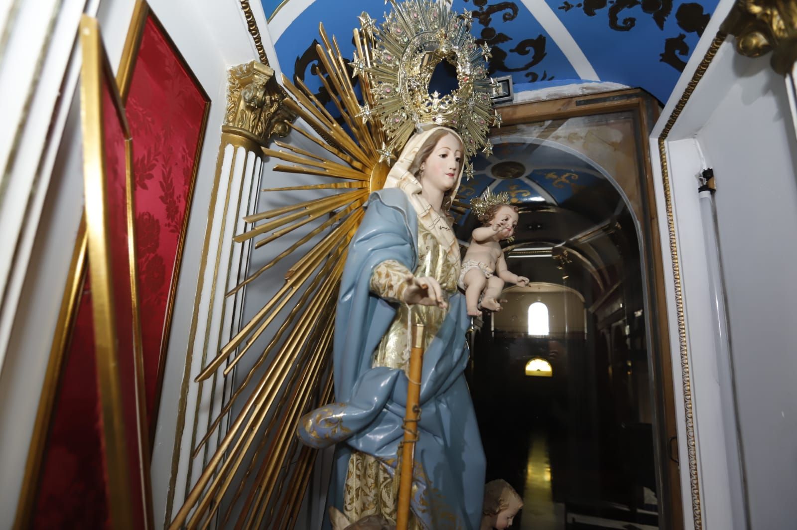 Roban en la parroquia Nuestra Señora del Rosario de Fontanars dels Alforins