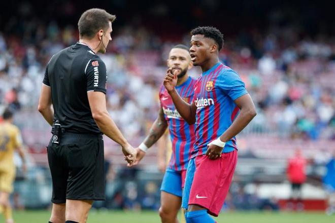 Las mejores imágenes del Barça - Levante: Ansu Fati, Depay, de Jong, Gavi, Nico...