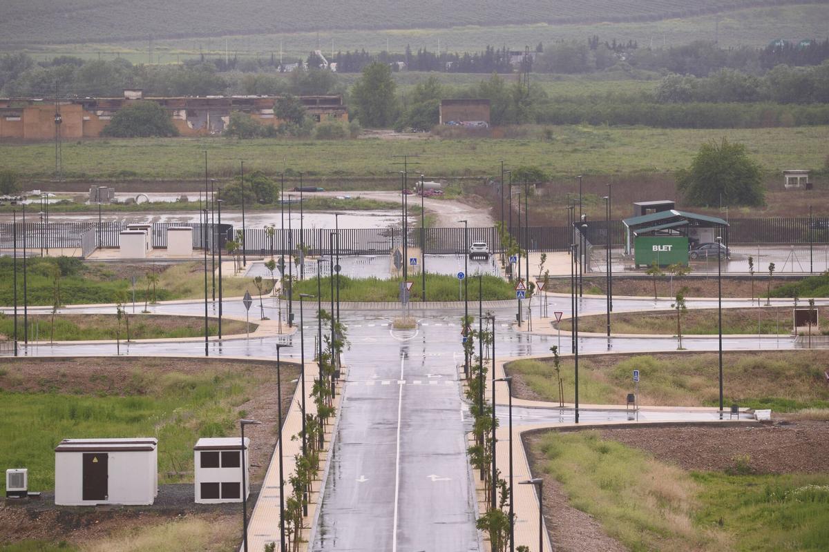Terrenos urbanizados en La Rinconada, en la parte que corresponde a los edificios de la futura BLET.