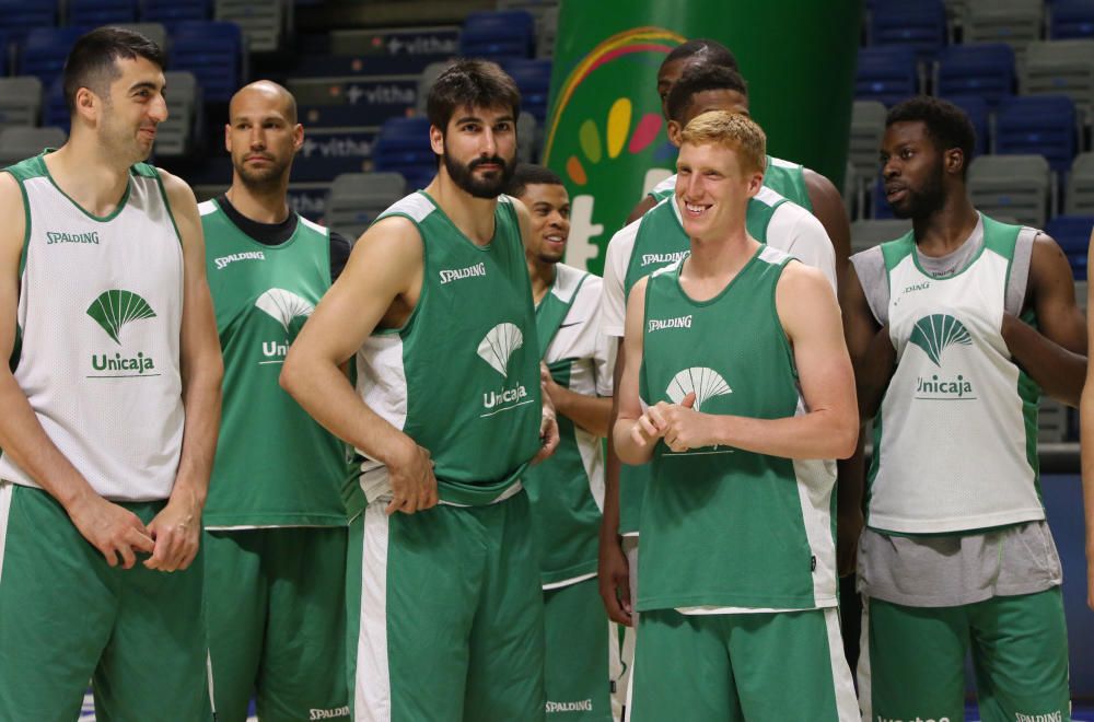 El Unicaja abre el entrenamiento a su afición