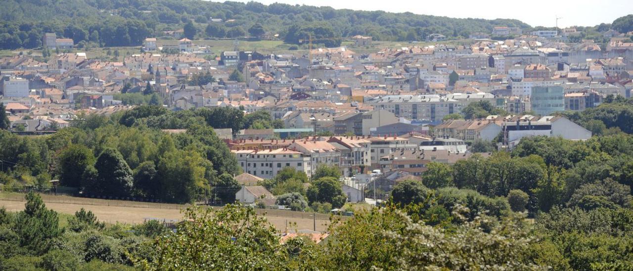 Panorámica del núcleo urbano de Lalín desde Filgueira. |   // BERNABÉ/JAVIER LALÍN