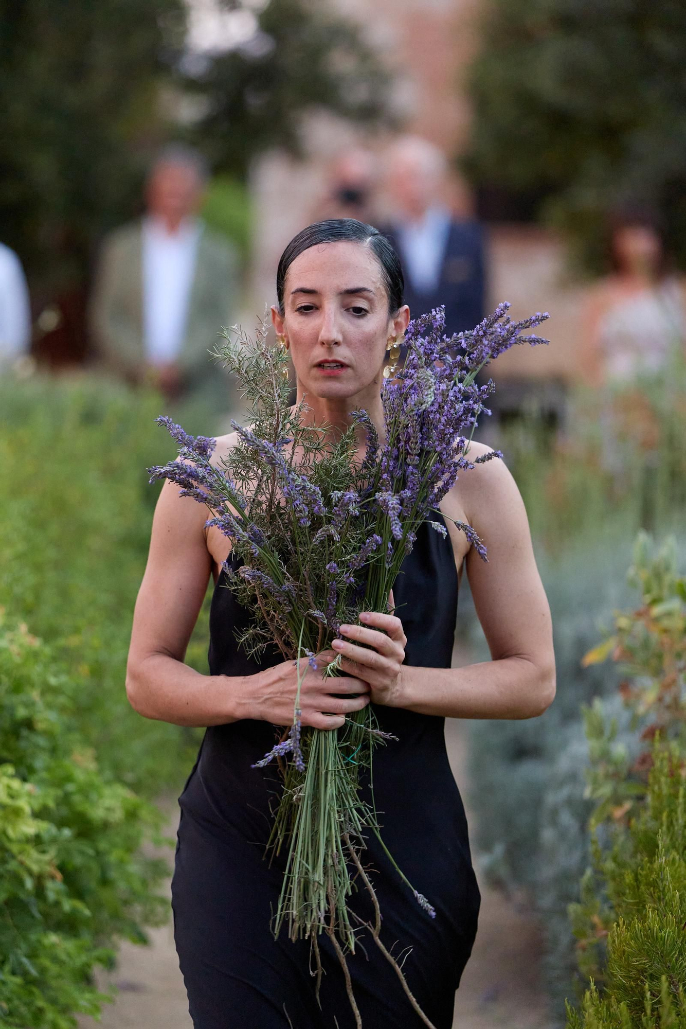 Lorena Nogal, abraçada per l'ocàs a Peralada