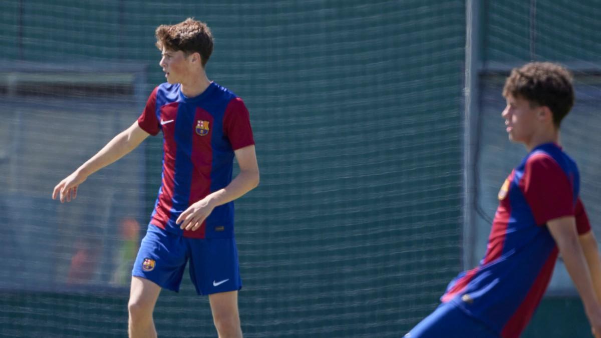 Nico Marcipar es un central zurdo que juega en el Cadete A del Barça