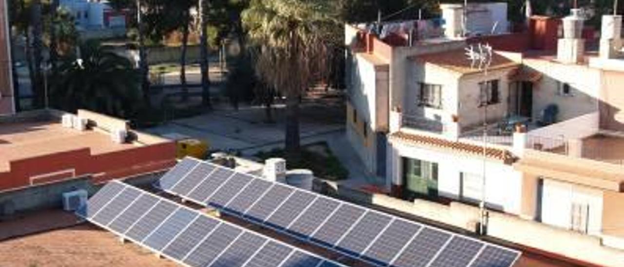 Seis municipios de la Ribera ahorran el 10 % en la factura de la luz al contratar juntos el suministro