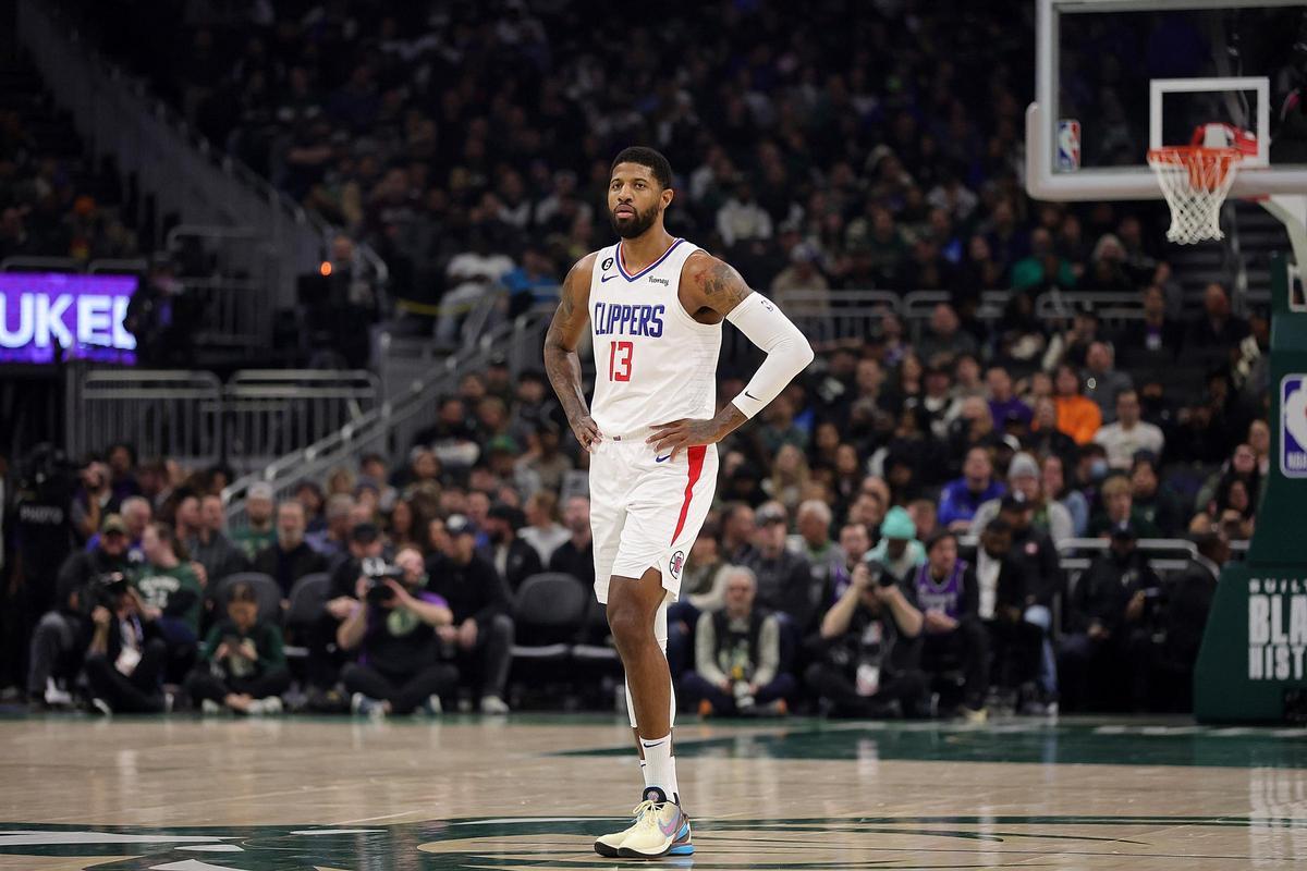 Paul George (OESTE 8a aparición)