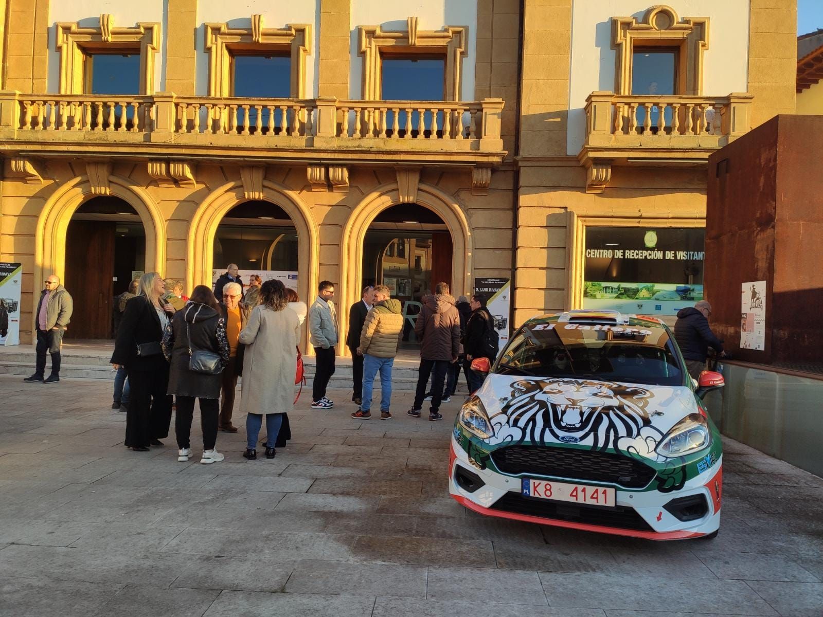 El automovilismo homenajea en Villaviciosa Luis Rivaya