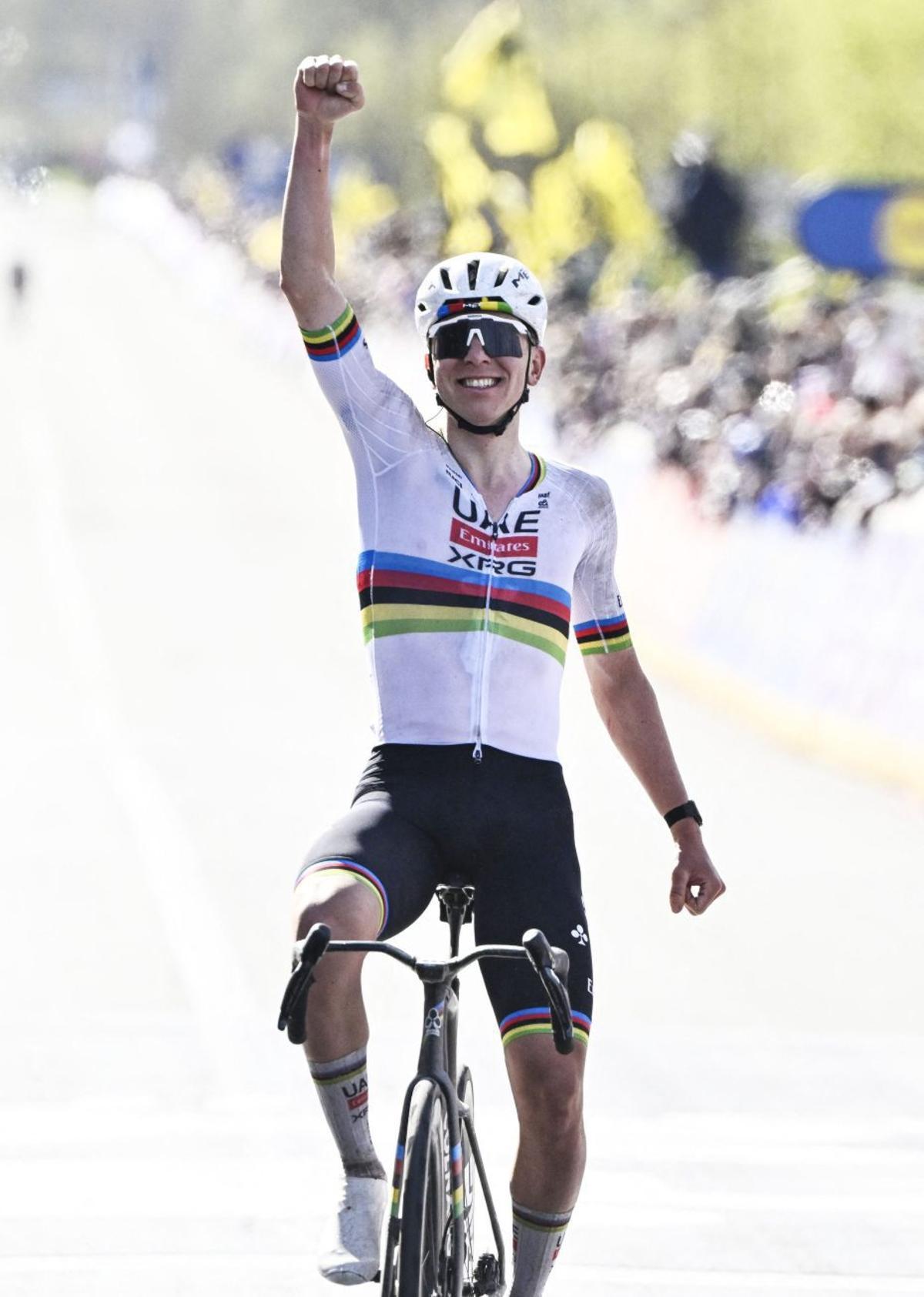 Un Pogacar voraç firma una altra obra mestra a Flandes