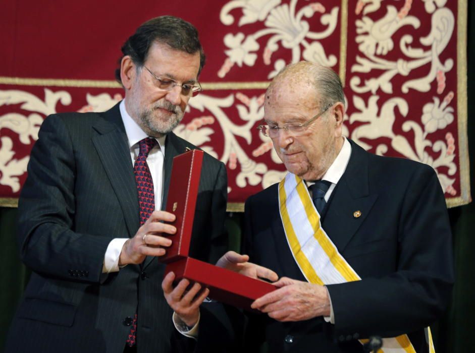 Fernández Albor se convirtió en centenario el pasado mes de septiembre. Fue presidente gallego entre 1982 y 1987, cuando fue desalojado por una moción de censura, y posteriormente fue eurodiputado.