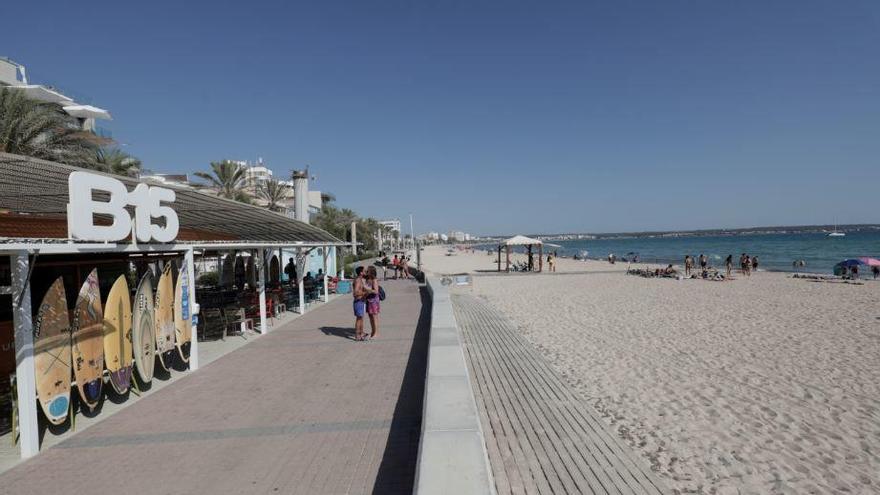 Tote Hose an der Playa de Palma auf Mallorca: Auch in den wenigen Wochen im Frühsommer ohne Reiserestriktionen kamen nicht viele Touristen nach Mallorca