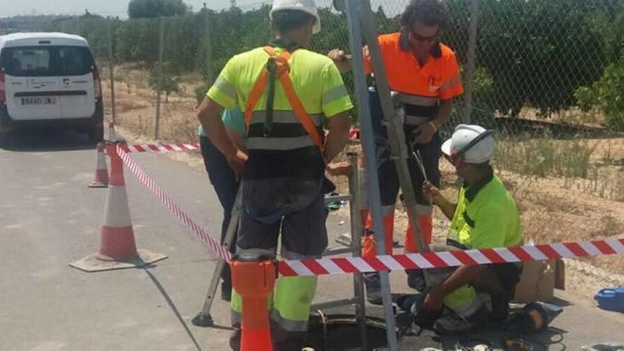 Paterna instala un sistema de control de alcantarillado