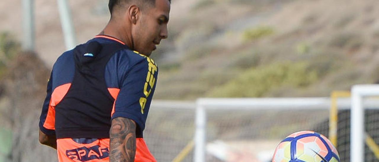 Jonathan Viera Ramos, durante una sesión de entrenamiento en Barranco Seco.