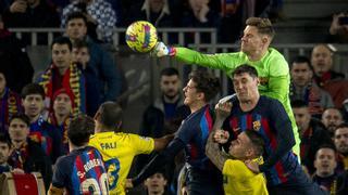 El Barça blinda el triunfo ante un respondón Cádiz