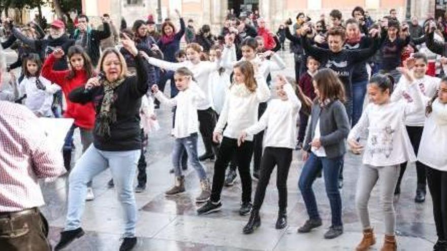 Danza y fiesta para los niños en Ciutat Vella