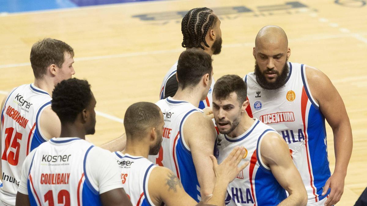 El HLA vuelve a la senda de la victoria ante un Melilla peleón