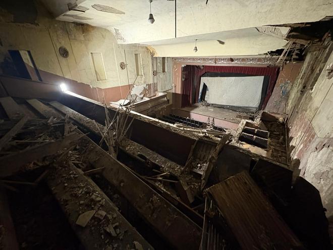 Cine Maxi de Laviana, cerrado desde 1998