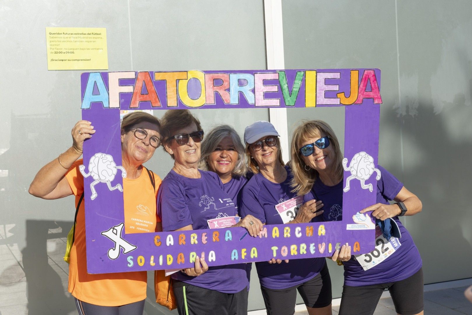 Así fue en imágenes una nueva edición de la carrera solidaria de AFA Torrevieja