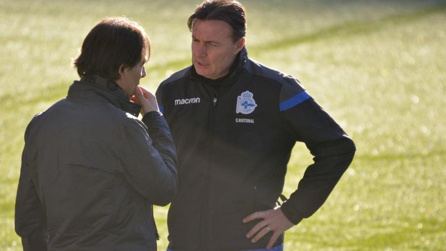 Cristóbal charla con Barral en el entrenamiento de esta mañana