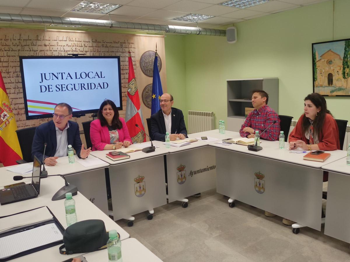 Junta Local de Seguridad reunida este miércoles en Benavente.