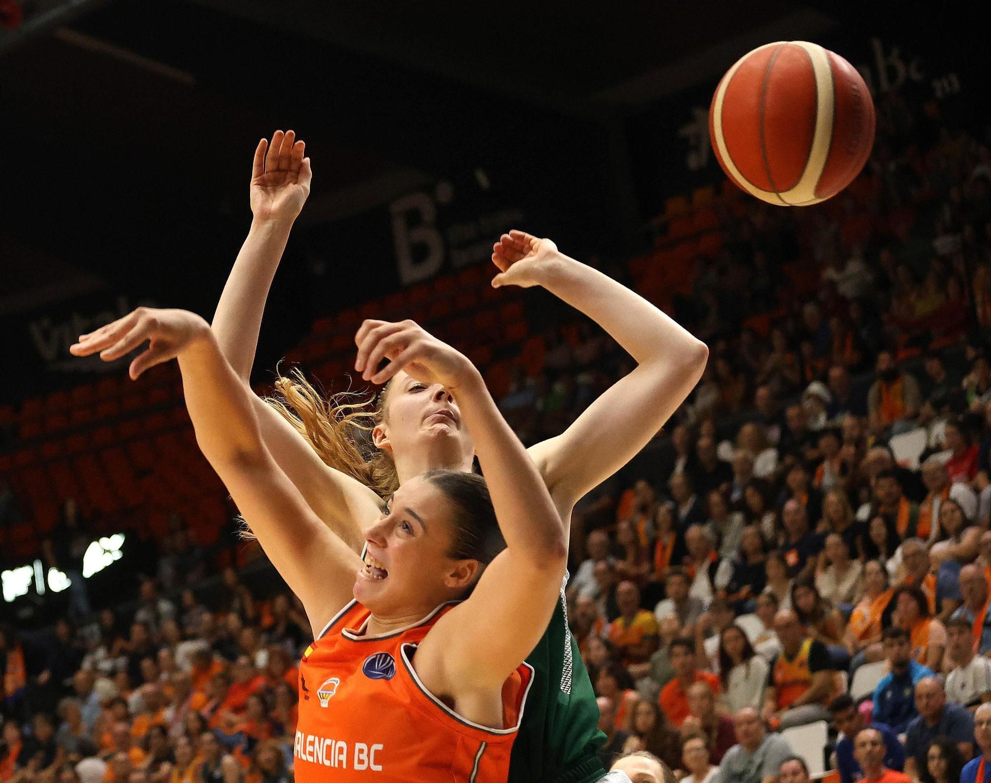 Parido de Euroleauge Women entre el Valencia Basket y el AZS UMCS Lublin