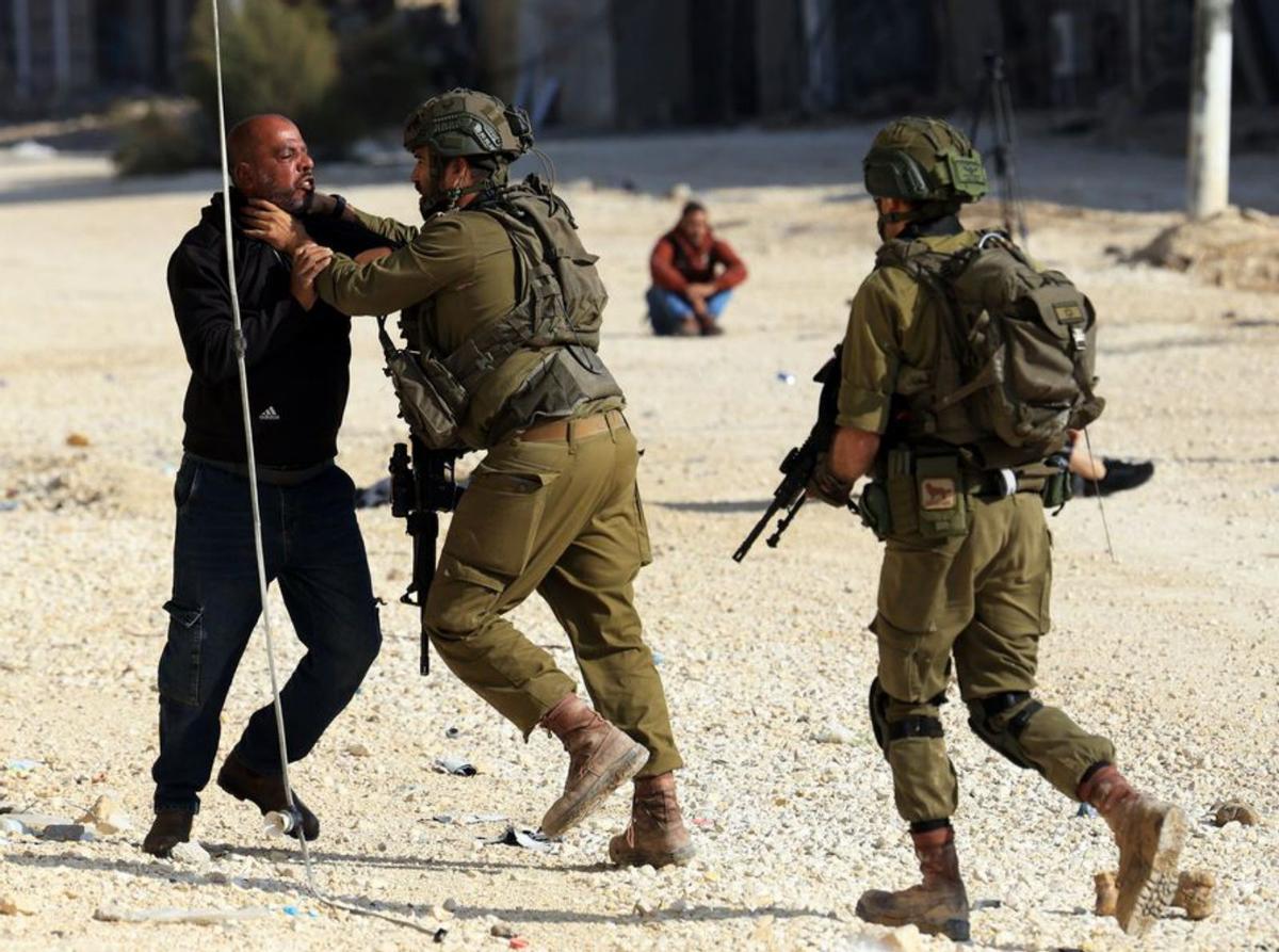 HRW acusa Israel de crims de guerra en camps de Cisjordània