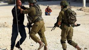 HRW acusa Israel de crims de guerra en camps de Cisjordània